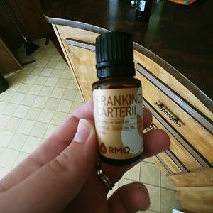 Rocky mountain oils Frankincense Carter II